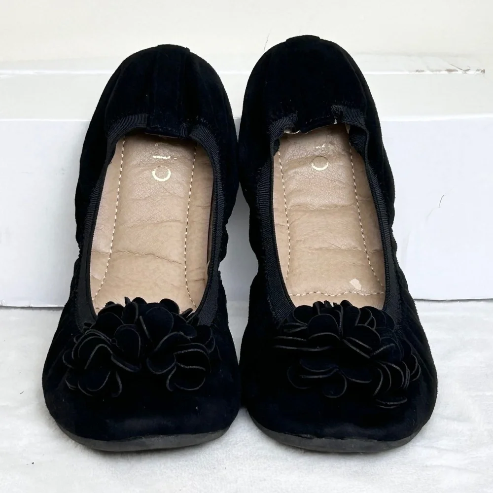 Ollio Black Faux Suede Decorative Flower Slip On Comfort Ballet Flat Size 8 - Picture 2 of 7